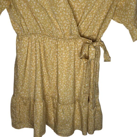 Ditsy Floral Sundress Womens Sz L Yellow Waist Tie Prairie Cottagecore - Picture 2 of 13